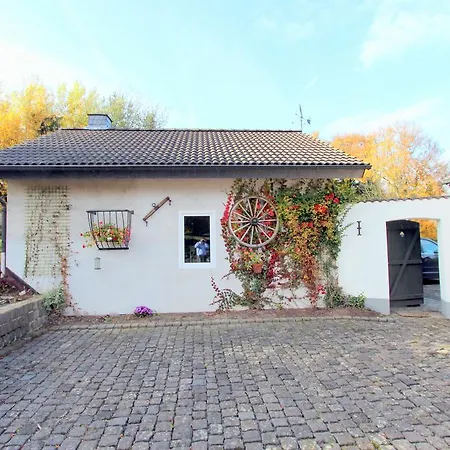 Villadelux Monschau * Leykaul
